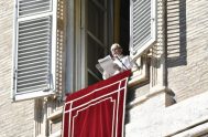 12/11/2018 – El Papa Francisco exhortó a seguir el ejemplo de la viuda pobre como “modelo de vida cristiana”. Desde la ventana del Palacio Apostólico…