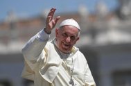 23/04/2020 – El papa Francisco, Jorge Bergoglio, celebra hoy a su santo patrono San Jorge y lo hace a su manera, no recibiendo regalo…