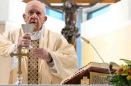 13/05/2020 – En la Misa celebrada en la capilla de la casa Santa Marta de este 13 de mayo, el Papa Francisco rezó por…