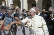 02/09/2020 – El Papa Francisco presidió este miércoles, por primera vez después de cinco meses, la Audiencia General con la participación de fieles en…