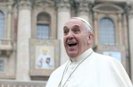 13/01/2022 – El Papa Francisco hizo una sorpresiva visita a una tienda de venta de discos en Roma, momento que fue captado por…