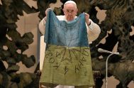 06/04/2022 – Durante la audiencia general de hoy el Papa Francisco recordó su reciente viaje apostólico a Malta y, además, condenó una vez…