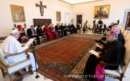 21/04/2023 – El Papa Francisco recibió a líderes religiosos de la región británica del Gran Manchester en una audiencia privada…