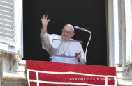 15/08/2023 – (Fuente: Rome Reports) El papa rezó el Ángelus ante 10.000 personas en la plaza de San Pedro. Era la solemnidad de…