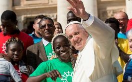 21/11/2023 – (Fuente: Vatican News) El Pontífice exhorta a la Iglesia en Canarias a construir “redes de amor y faros…