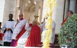 25/03/2024 – (Fuente: Vatican News) El Papa preside en la Plaza de San Pedro la celebración de este domingo, el…