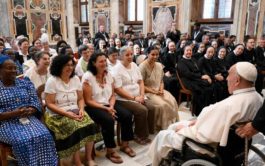 13/08/2024 – El Papa Francisco pidió hoy, a los integrantes de cuatro congregaciones presentes en el Vaticano, tener siempre “el…