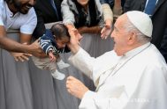 23/10/2024 – (Fuente: Vatican News) En la catequesis de hoy, el Papa Francisco reflexiona sobre cómo el Espíritu Santo ilumina el sacramento del…