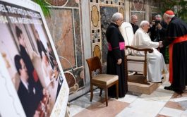 26/11/2024 – (Fuente: Vatican News) El Santo Padre participa en un acto conmemorativo del 40º aniversario del tratado de paz…