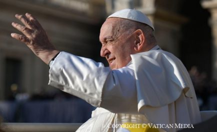 06/11/2024 – (Fuente: Vatican News) El Papa Francisco dedicó la catequesis de la Audiencia General al papel del Espíritu Santo en la oración cristiana, destacando la importancia de invocarlo como el que…