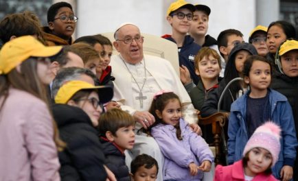 21/11/2024 – El Papa Francisco ha anunciado que el próximo 3 de febrero se celebrará en el Vaticano el Encuentro Mundial de los Derechos de los Niños titulado “Amémoslos y Protejámoslos”. En…