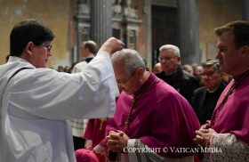 06/03/2025 - (Fuente: Vatican News) En la misa celebrada en la Basílica de Santa Sabina con motivo del inicio del camino penitencial, el Cardenal Penitenciario Angelo De Donatis leyó la homilía de…