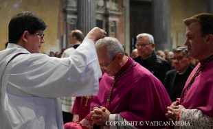 06/03/2025 - (Fuente: Vatican News) En la misa celebrada en la Basílica de Santa Sabina con motivo del inicio del camino penitencial, el Cardenal Penitenciario Angelo De Donatis leyó la homilía de…