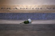 25/04/2025 – El anuncio del cardenal Makrickas, arcipreste coadjutor de la basílica liberiana, conmovió profundamente a toda la comunidad de Cogorno, un pequeño…