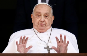 21/04/2025 – Así lo certificó en el acta de defunción el profesor Andrea Arcangeli, director de la Dirección de Sanidad e Higiene del Estado de la Ciudad del Vaticano.
