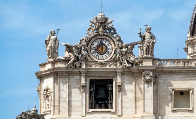 21/04/2025 – El Vaticano confirmó el fallecimiento del Papa Francisco y anunció el inicio del protocolo funerario. El Cardenal Farrell&hellip;