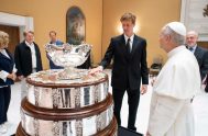14/05/2025 – El Papa, gran aficionado al tenis, recibió en el Vaticano, al campeón del Tirol del Sur, que compite en el Internacional…