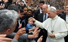 18/08/2025 - El papa León XIV almorzó el domingo 17 de agosto con las personas asistidas por Cáritas de la…