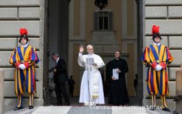15/08/2025 - (Fuente: Vatican News) En la solemnidad de la Asunción de la Santísima Virgen María, el Papa rezó la…