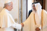 El Pontífice se reunió esta mañana en el Palacio Apostólico con el príncipe heredero y primer ministro del Reino de Baréin, Salman bin…