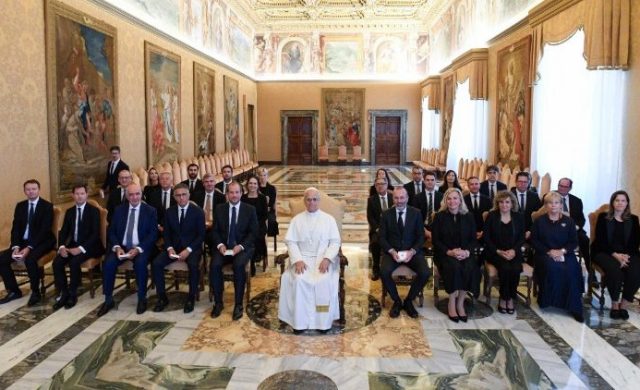 30/09/2025 - El Papa recibió en el Vaticano este lunes 29 de septiembre al Grupo de Trabajo sobre el Diálogo Intercultural e Interreligioso del Parlamento Europeo, recordando que las instituciones necesitan personas…