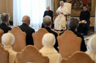 25/09/2025 - (Fuente Vatican News) El Papa León XIV recibe a los miembros del Colegio de los escritores y colaboradores de la revista…