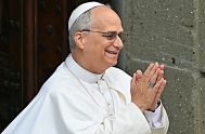 27/10/2025 - El Papa León XIV compartió una reflexión centrada en el Evangelio del día, que narra la parábola del fariseo y el…