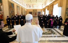 21/10/2025 - El Papa León XIV recibió a la comunidad del Pontificio Colegio Portugués de Roma con motivo de su…