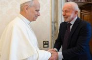 13/10/2025 - Esta mañana, el Palacio Apostólico del Vaticano fue escenario de un encuentro privado entre el Papa León XIV y el presidente…