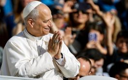 31/10/2025 - El Papa León XIV se reunió con miles de maestros, profesores y académicos de todos los niveles en…