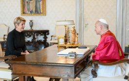 Esta mañana, 3 de octubre, en el Vaticano tuvo lugar el coloquio entre León XIV y Karin Keller-Sutter. Posteriormente se…