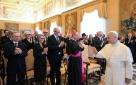León XIV recibió en audiencia al Consejo Directivo de los Caballeros de Colón, llegados a Roma para su peregrinación jubilar.…