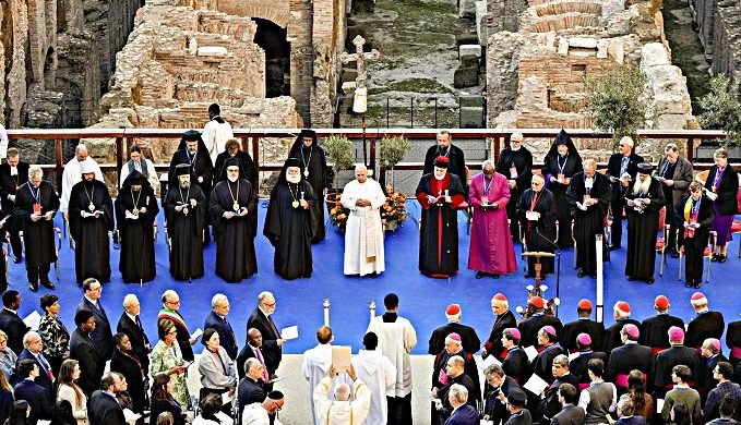29/10/2025 - El Papa León XIV, en un urgente llamado al cese de los conflictos mundiales, presidió el encuentro interreligioso final de la iniciativa "Atreverse a la paz", organizada por la Comunidad de San Egidio. El evento, que congregó a líderes de diversas tradiciones religiosas, se celebró en el histórico Coliseo de Roma. Desde este emblemático lugar, que evoca tanto…