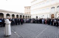 08/10/2025 - El Papa León XIV recibió este martes 7 de octubre en el Vaticano a más de un centenar de líderes de…