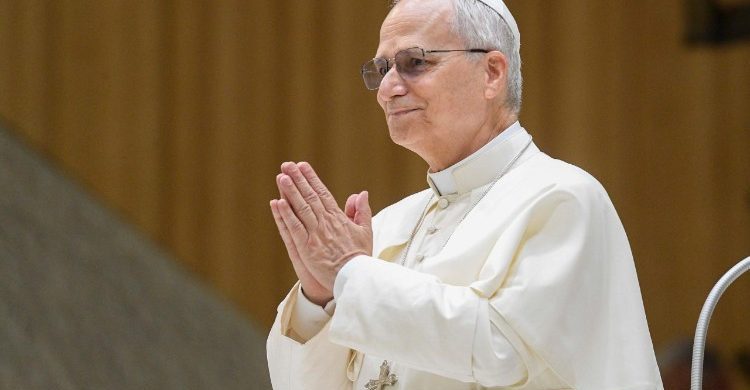 21/01/2026 - En el marco de las Jornadas de San Francisco de Sales que se celebran en Lourdes, Francia, el Papa León XIV dirigió un mensaje a los profesionales del Dicasterio para la Comunicación y a la Federación de Medios Católicos. El texto, leído ante los asistentes que analizan el rol actual de la prensa confesional, insta a los comunicadores&hellip;