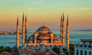 25/11/2025 - El Papa León XIV se prepara para su primer viaje apostólico a Turquía y Líbano, del 27 al 30 de noviembre, una visita cargada de un profundo significado ecuménico y…