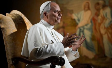 28/11/2025 - El Papa León XIV dirigió un potente mensaje a los jóvenes economistas y empresarios de “The Economy of Francesco” (EoF), reunidos en Castel Gandolfo. En su misiva, firmada el 26…