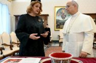 25/11/2025 - El Papa León XIV recibió en audiencia a la primera ministra de Letonia, Evika Siliņa, en el Palacio Apostólico Vaticano, este…