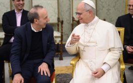 05/12/2025 - El Papa León XIV se reunió en el Palacio Apostólico con el reconocido actor y director italiano Roberto…