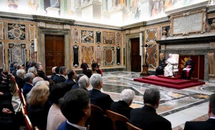 11/12/2025 - El Papa León XIV se dirigió esta mañana a la comunidad del Pontificio Instituto de Arqueología Cristiana, en el Palacio Apostólico, con motivo del centenario de su fundación. En su…