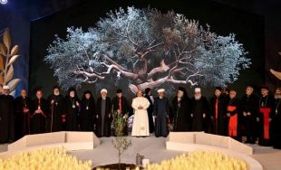 02/12/2025 - En el marco de su viaje apostólico al Líbano, el Papa León XIV presidió un encuentro ecuménico e interreligioso en la histórica Plaza de los Mártires en Beirut, bajo una…