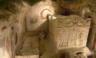 11/12/2025 - Con motivo del centenario de la fundación del Pontificio Instituto de Arqueología Cristiana, el Papa León XIV ha emitido una Carta apostólica destacando la profunda relevancia de la arqueología cristiana.…