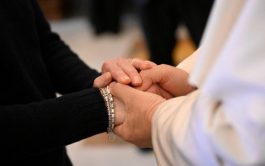 15/01/2026 - El Papa León XIV recibió este mediodía en el Palacio Apostólico a un grupo de familiares de las&hellip;