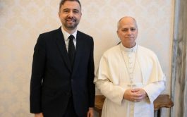 16/01/2026 - El Papa León XIV recibió este jueves en el Vaticano al Dr. Álvaro Lario, presidente del Fondo Internacional&hellip;