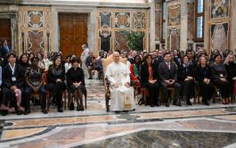 02/02/2026 - El Papa León XIV recibió este sábado en el Palacio Apostólico a un centenar de jóvenes líderes internacionales&hellip;