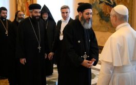 06/02/2026 - El Papa León XIV recibió este jueves en el Palacio Apostólico a una delegación de sacerdotes y monjes&hellip;