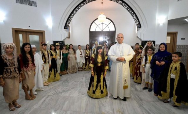 14/04/2026 – La primera parada del segundo día del viaje del Papa a Argelia fue el yacimiento arqueológico de la antigua sede episcopal del Padre de la Iglesia.