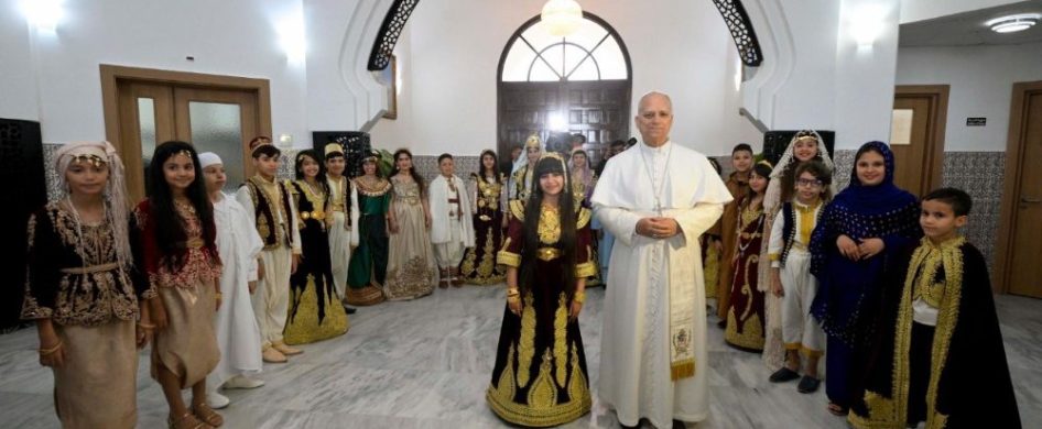 14/04/2026 – La primera parada del segundo día del viaje del Papa a Argelia fue el yacimiento arqueológico de la antigua sede episcopal del Padre de la Iglesia.