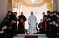 28/04/2026 – Durante su visita a la Pontificia Academia Eclesiástica, esboza la figura del sacerdote diplomático pontificio, mensajero del anuncio de paz.