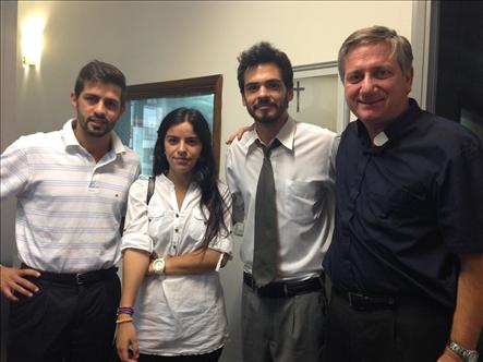 Los chicos de DAD y X Córdoba visitaron Radio María para compartirla iniciativa